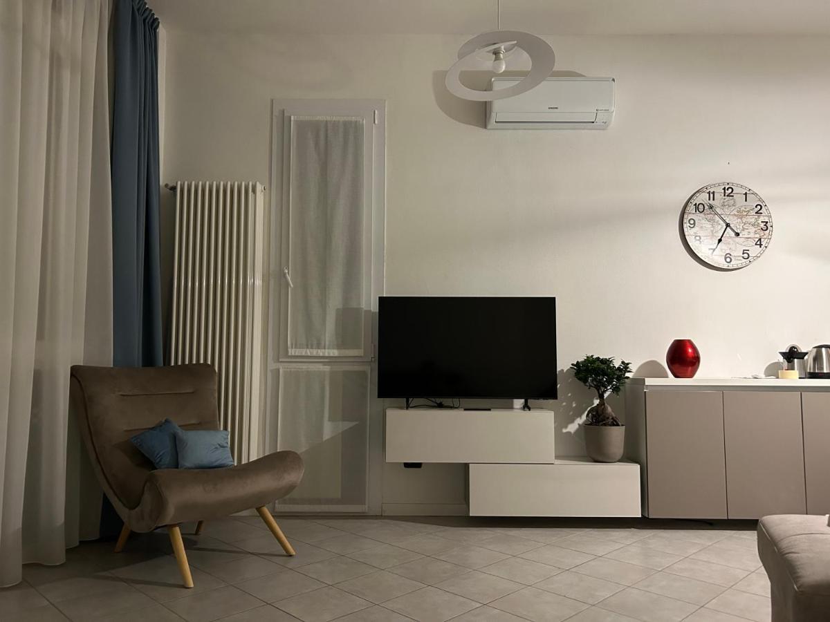 Holiday Sweet Apartment มัลเชซิเน ภายนอก รูปภาพ